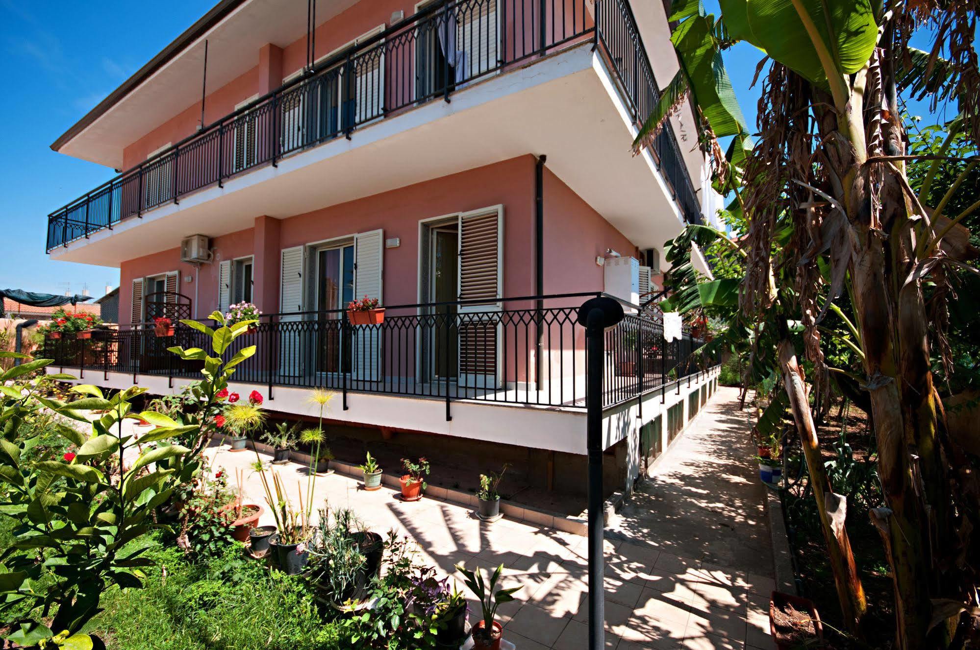 Kosmos Syracuse Exterior foto